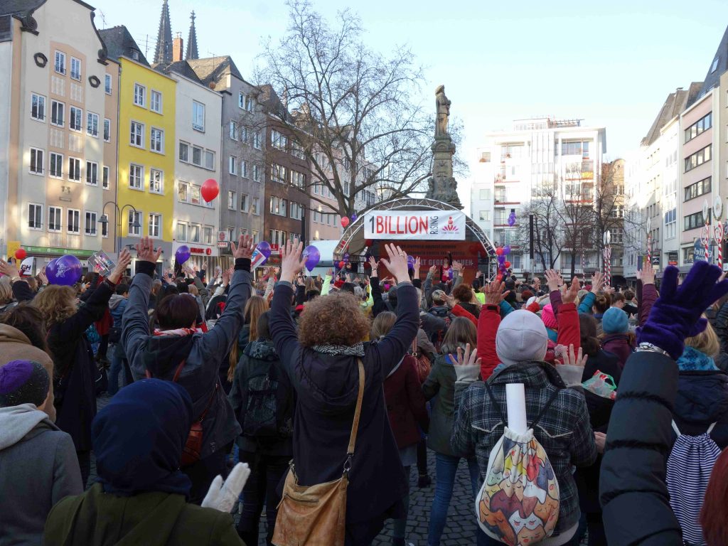 Hinweis auf die Aktion "One Billion Rising" am 14.02.2018 um 17 Uhr auf dem Wiener Platz in Köln- Mülheim
